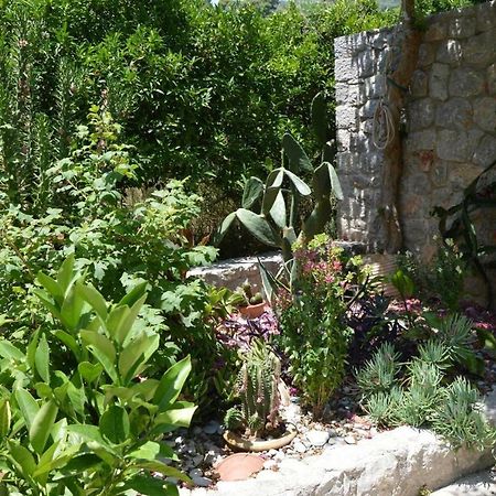 Spiti Portokali Apartamento Epidaurus Exterior foto