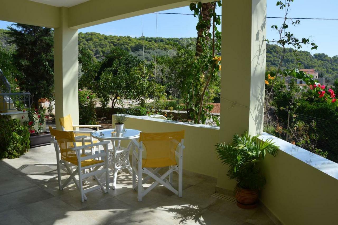 Spiti Portokali Apartamento Epidaurus Exterior foto